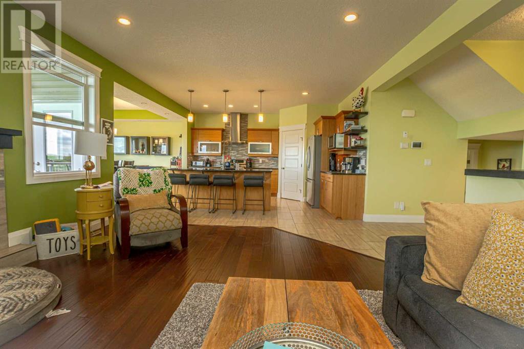 Property at 7061 85 Street image 5