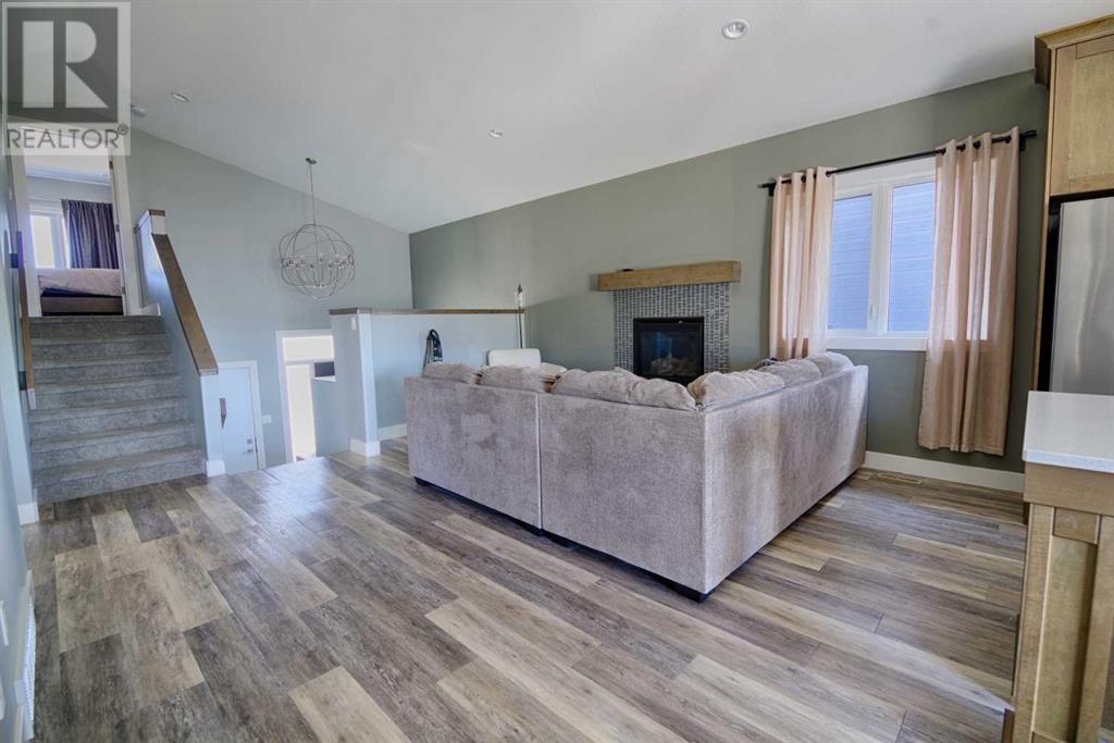 10 Prairie Sunset Avenue, Taber, Alberta  T1G 0E7 - Photo 6 - A2220929