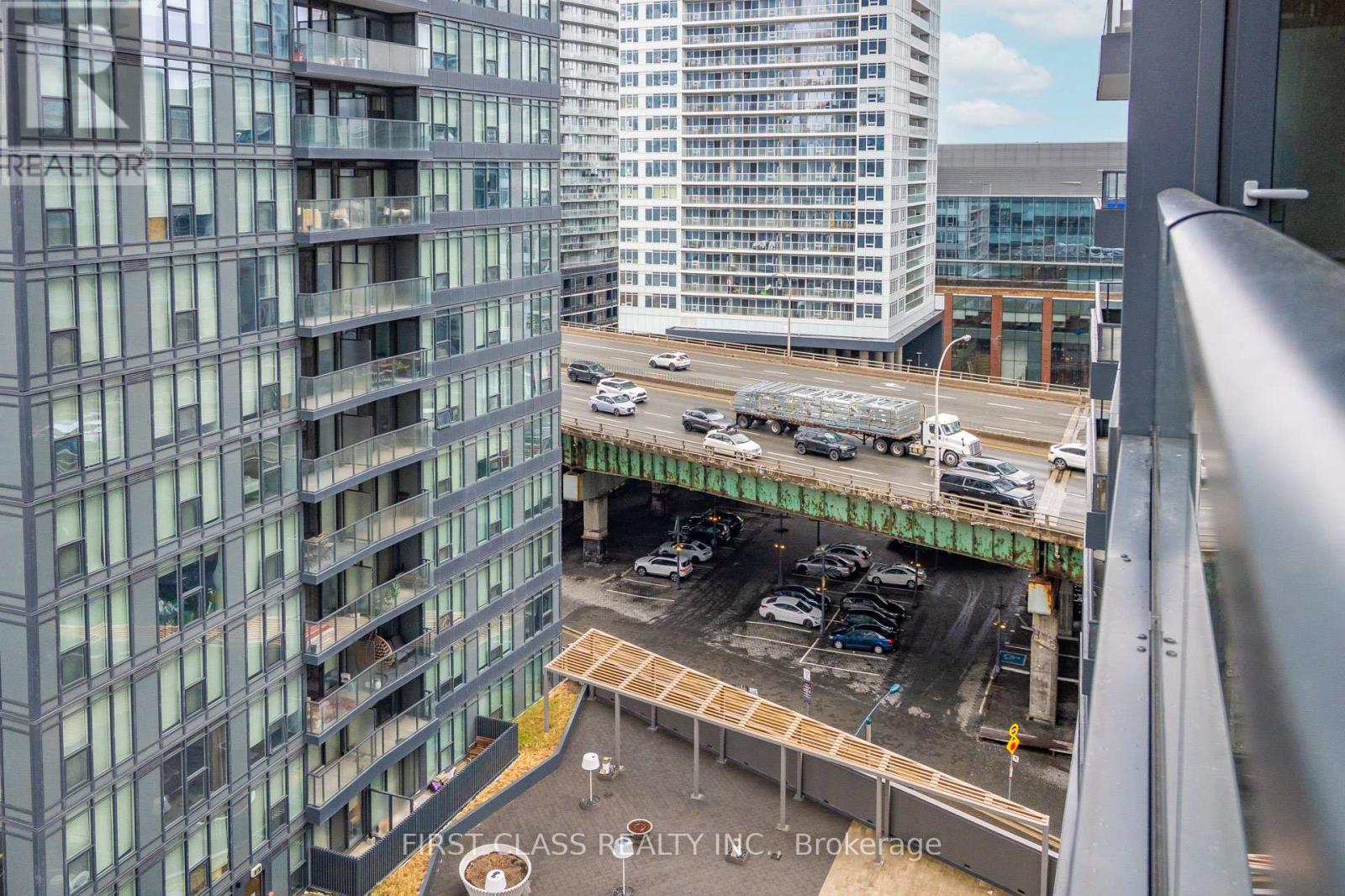 1106 - 80 Queens Wharf Road, Toronto (Waterfront Communities), Ontario  M5V 0J3 - Photo 43 - C12170622