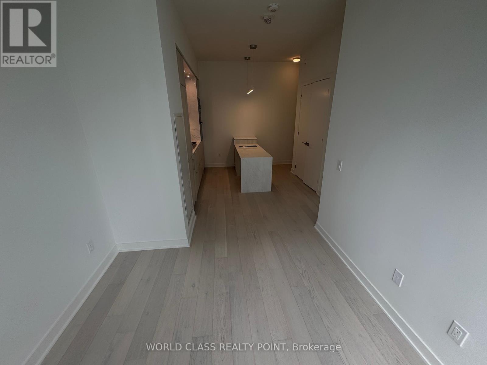4705 - 11 Yorkville Avenue, Toronto, Ontario  M4W 0B7 - Photo 5 - C12170625