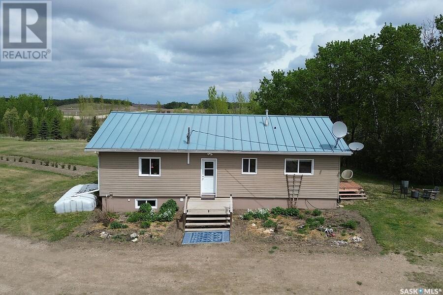 Halter Acreage, Fish Creek Rm No. 402, Saskatchewan  S0K 0E0 - Photo 1 - SK006556