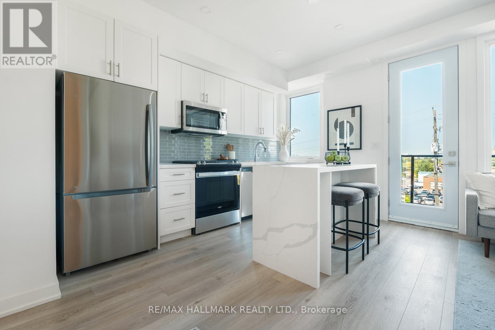 23 - 1455 O'connor Drive, Toronto, Ontario  M4B 2V5 - Photo 3 - E12170638