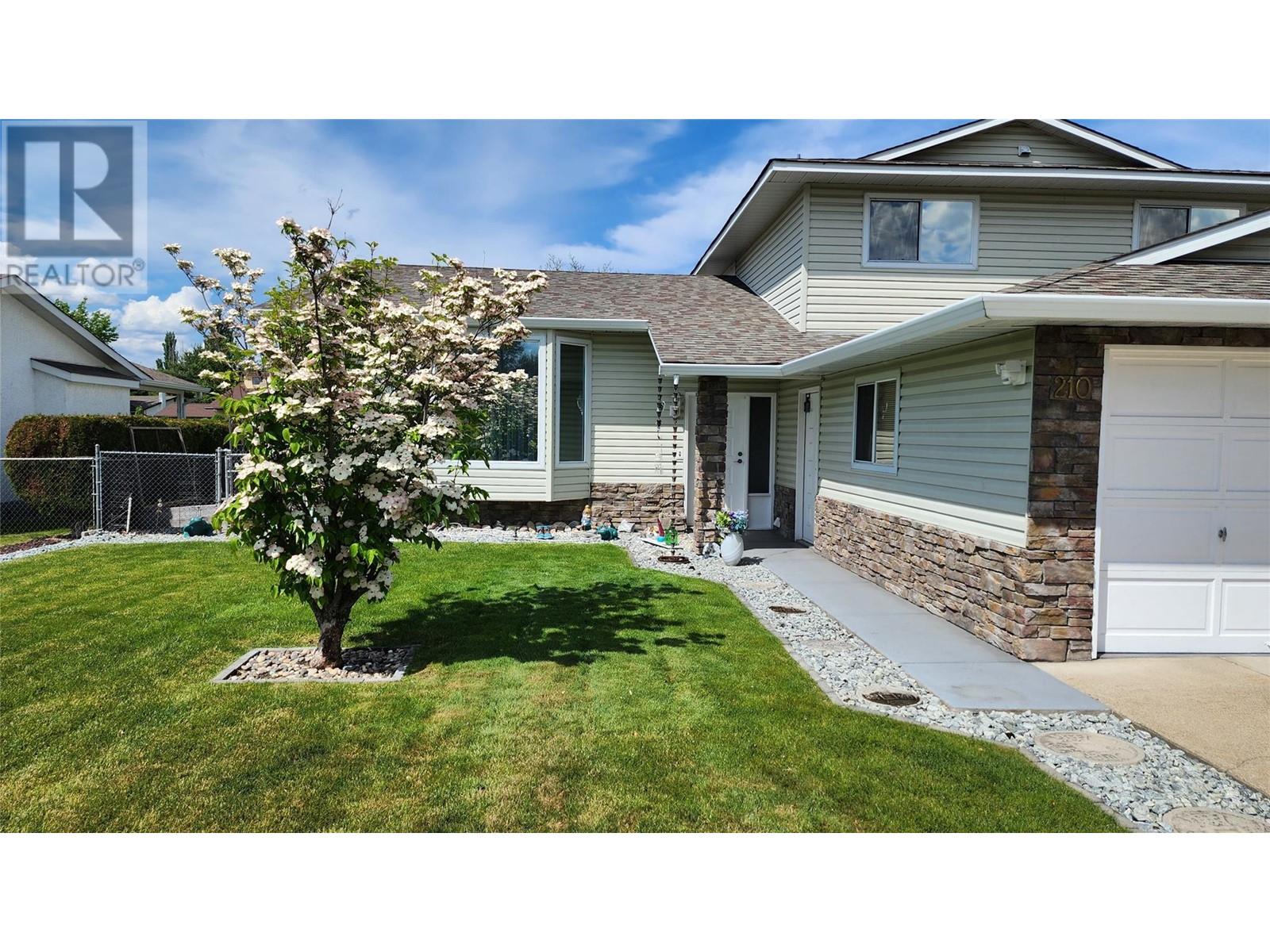 210 Felix Road, Kelowna, British Columbia