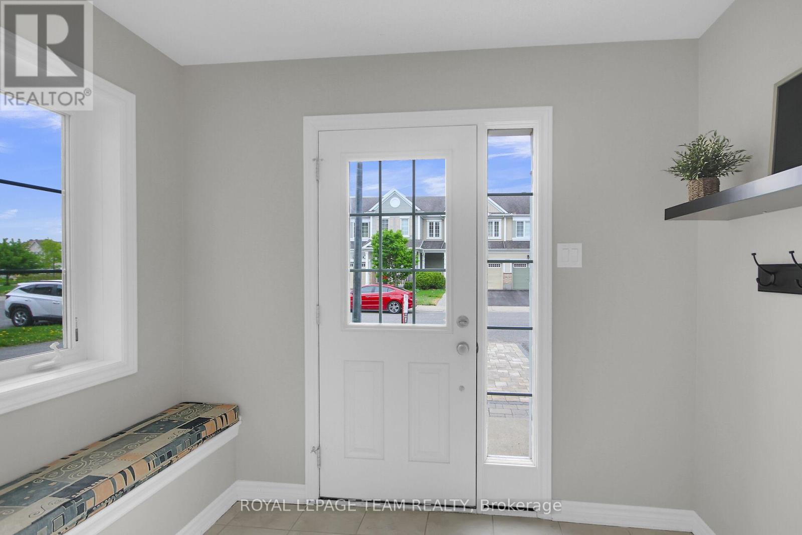 455 Meadowhawk Crescent, Ottawa, Ontario  K2J 5W8 - Photo 5 - X12169386