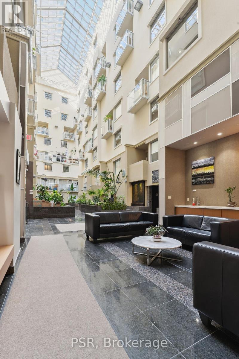 702 - 437 Roncesvalles Avenue, Toronto, Ontario  M6R 3B9 - Photo 10 - W12169773