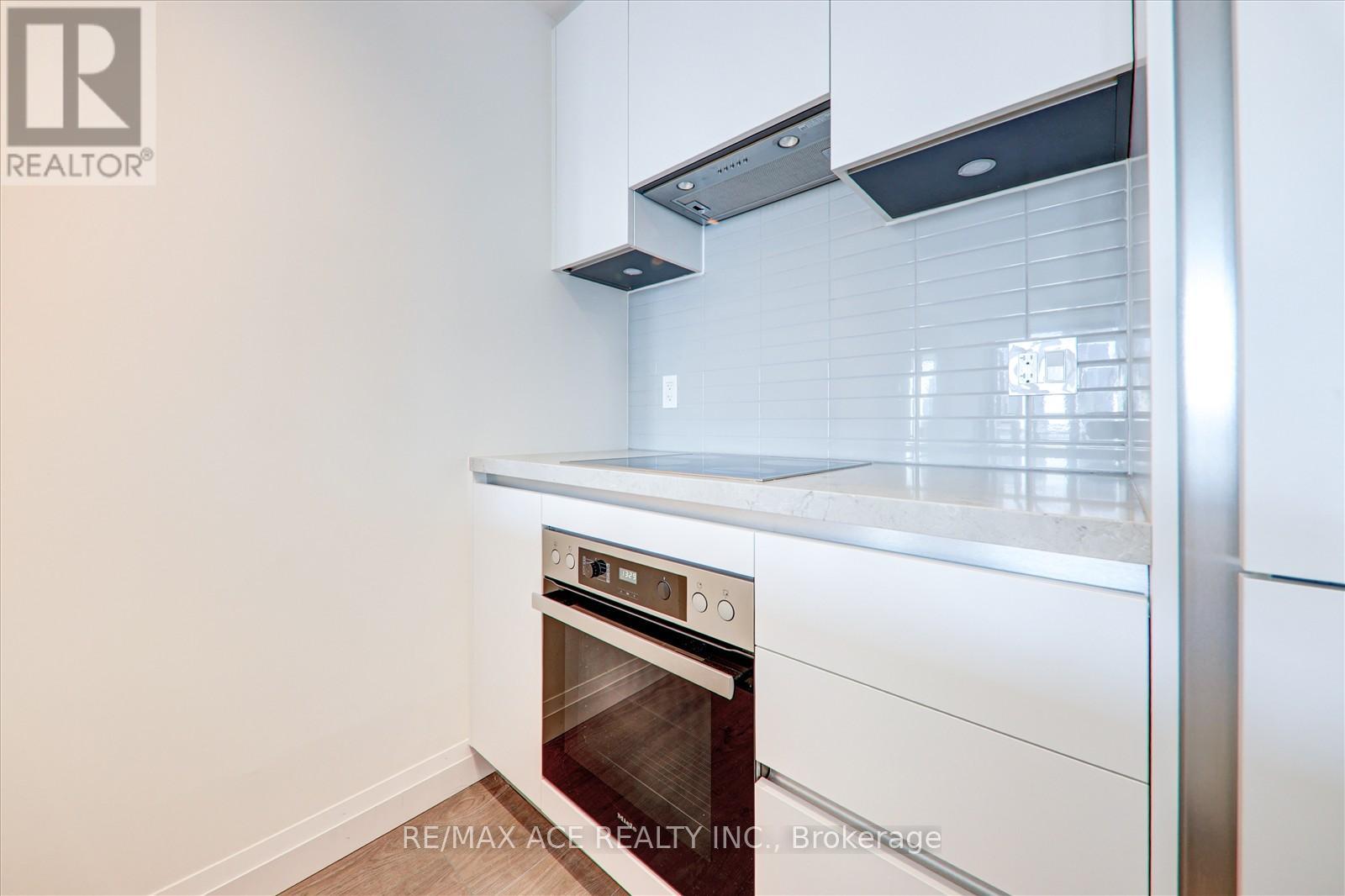 1508 - 4023 The Exchange, Mississauga (City Centre), Ontario  L5B 0N4 - Photo 8 - W12170616
