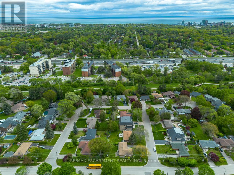 2101 Ian Avenue, Mississauga, Ontario  L5A 1C4 - Photo 36 - W12170648
