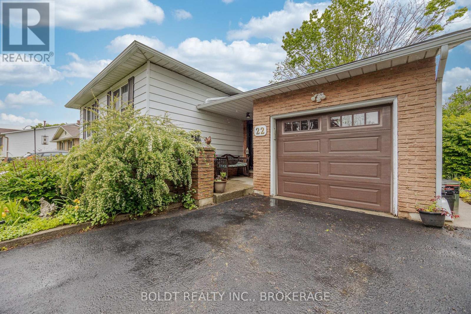 Property at 22 MERGL DRIVE image 3