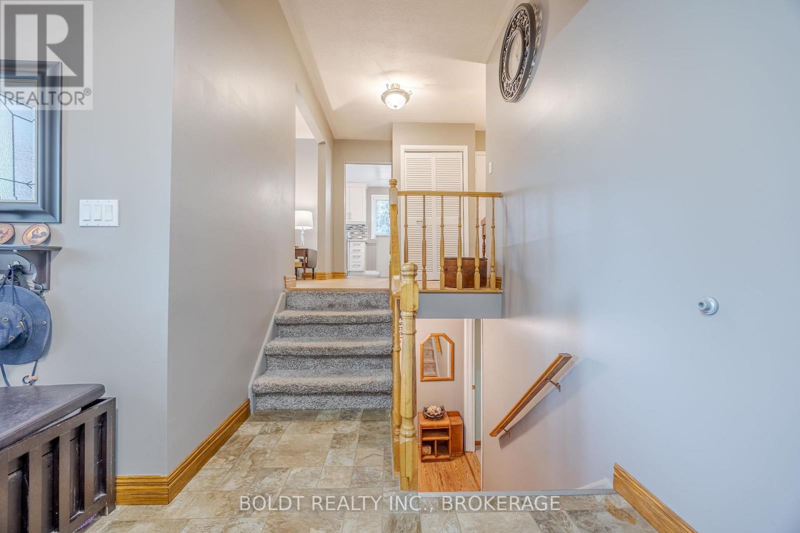 Property at 22 MERGL DRIVE image 5