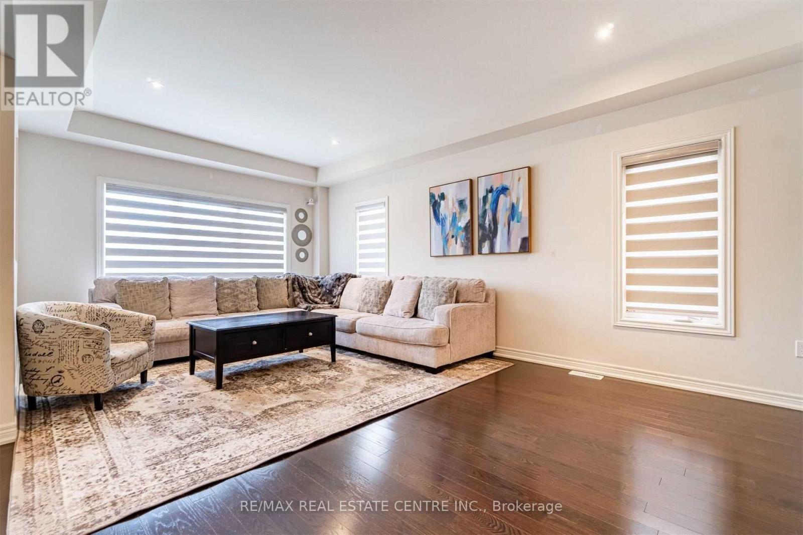 6099 Eaglewood Drive, Niagara Falls, Ontario  L2G 0A7 - Photo 6 - X12170623