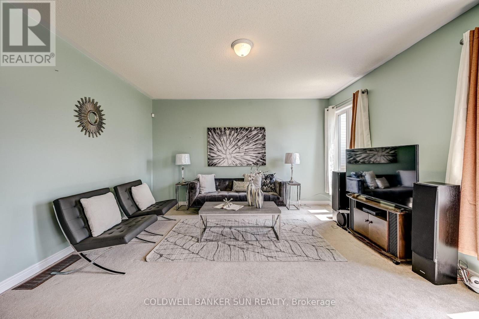 Upper - 288 Johnson Drive, Shelburne, Ontario  L0N 1S1 - Photo 12 - X12170626
