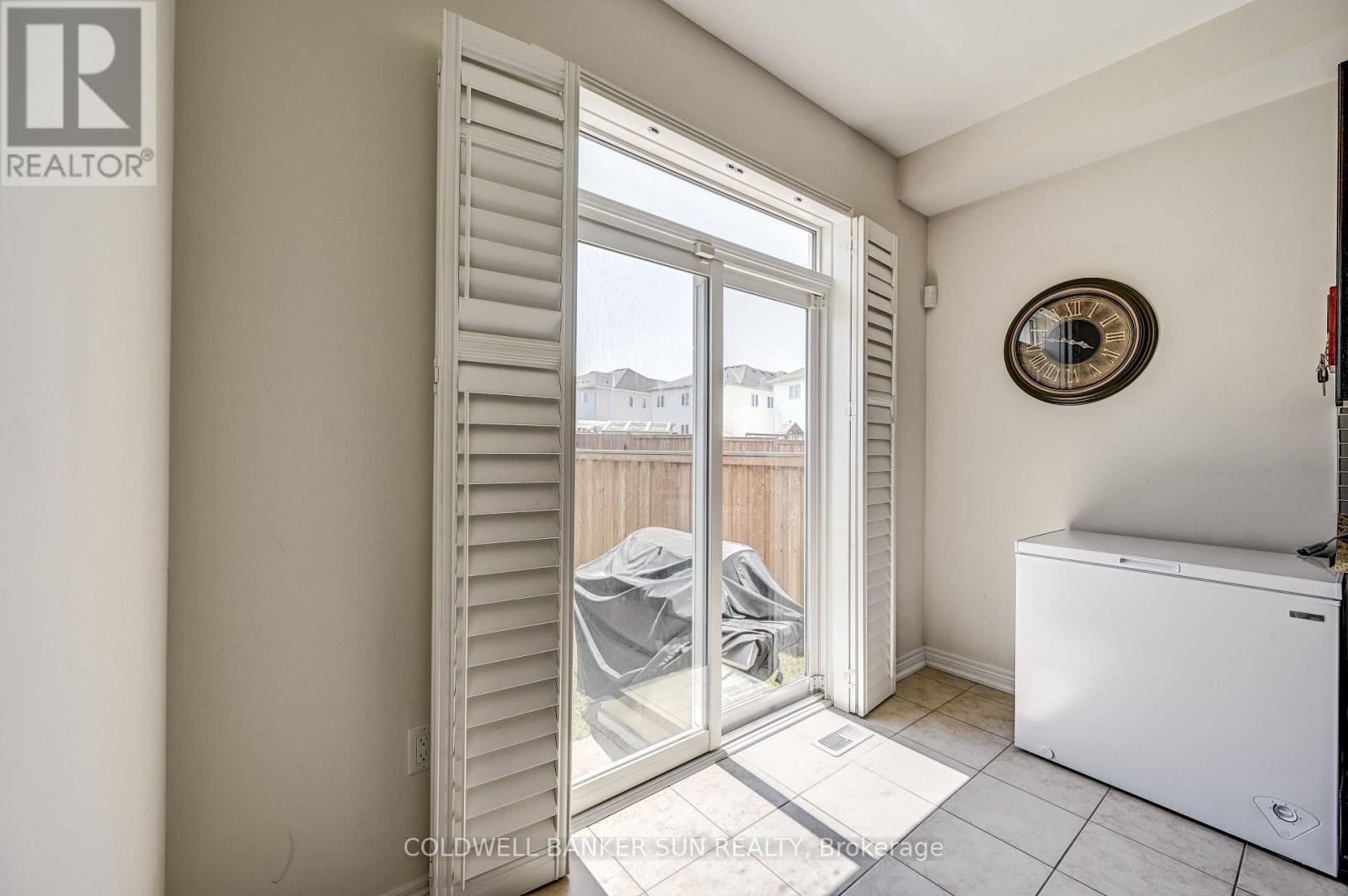 Upper - 288 Johnson Drive, Shelburne, Ontario  L0N 1S1 - Photo 16 - X12170626