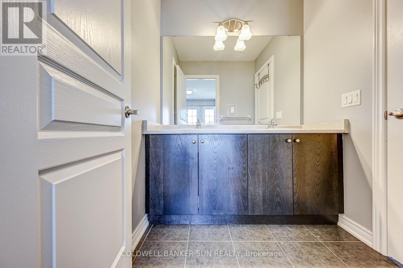 Upper - 288 Johnson Drive, Shelburne, Ontario  L0N 1S1 - Photo 44 - X12170626