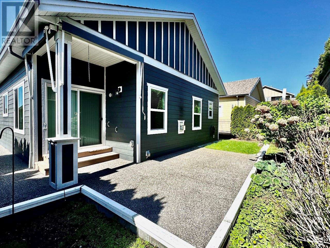 2097 Acorn Crescent, West Kelowna, BC V4T3A5