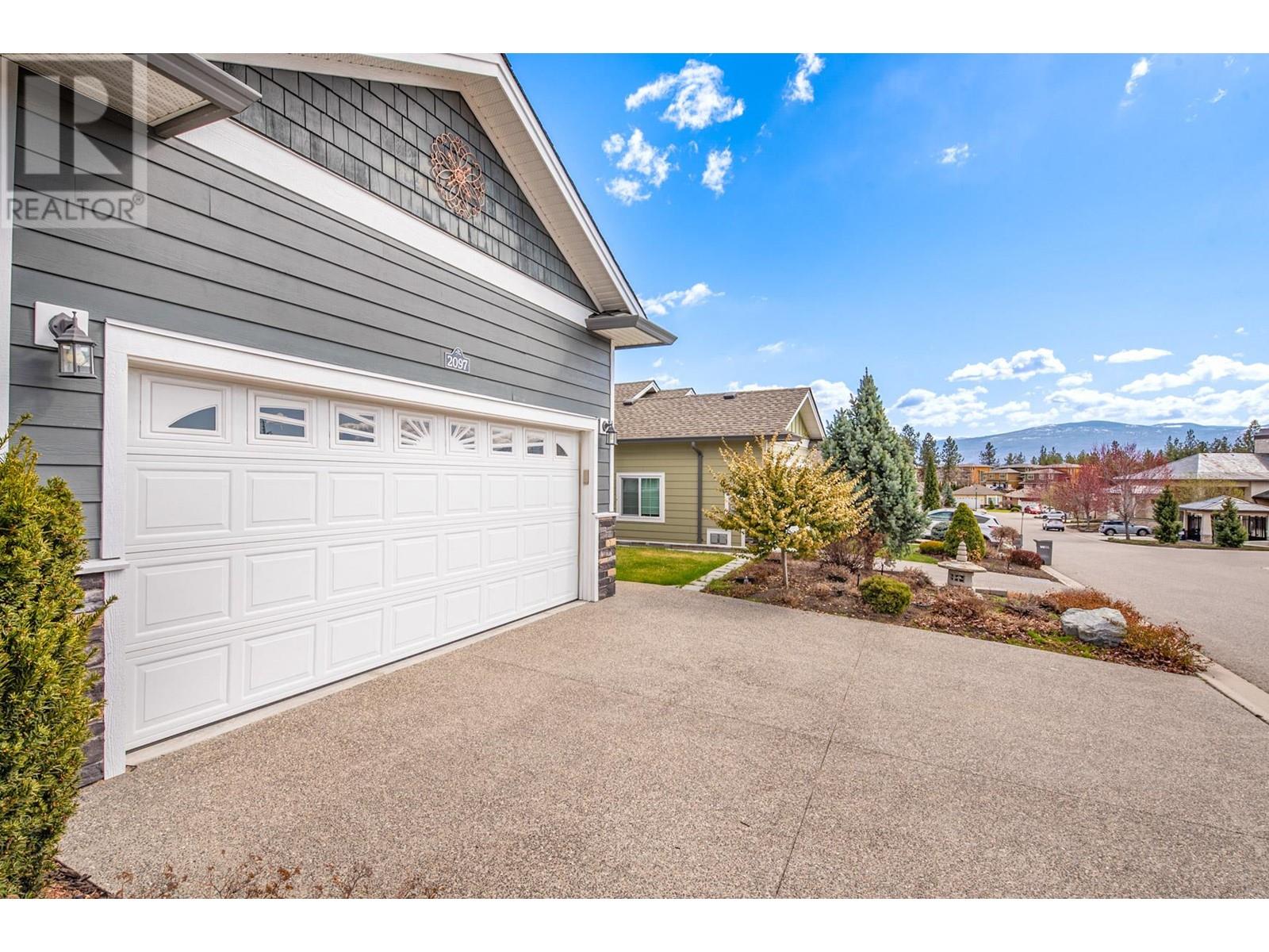 2097 Acorn Crescent, West Kelowna, BC V4T3A5