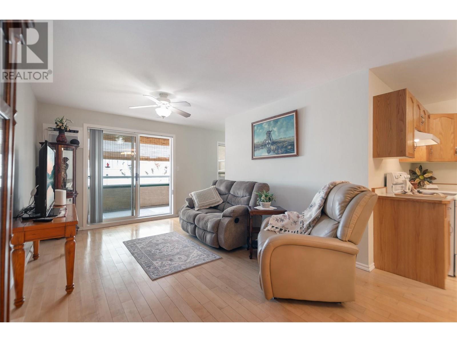 865 Main Street Unit# 104, Penticton, British Columbia  V2A 5E3 - Photo 3 - 10348891