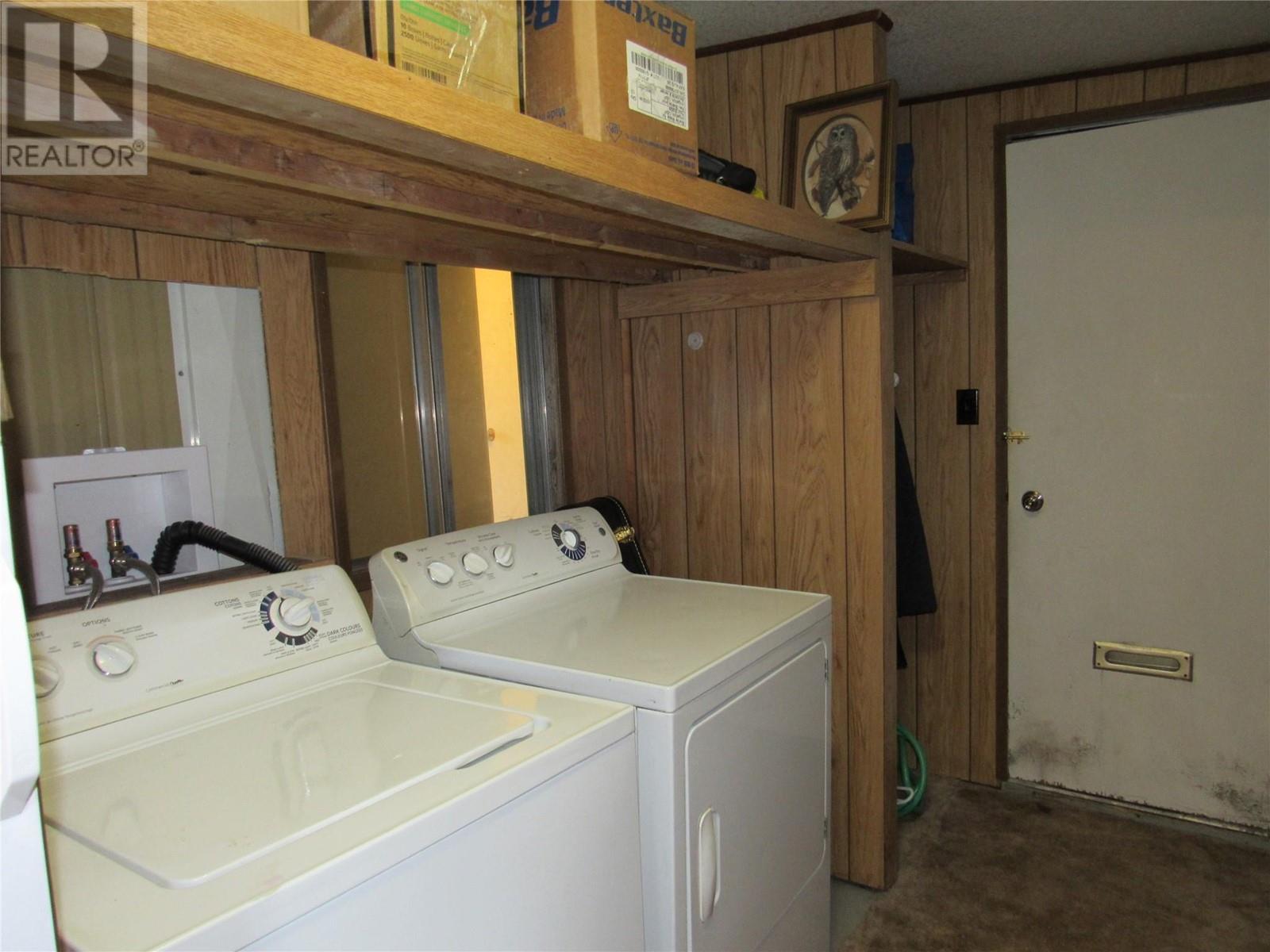 152 SCHULTE Crescent Unit# 1, Castlegar, BC V1N3E2