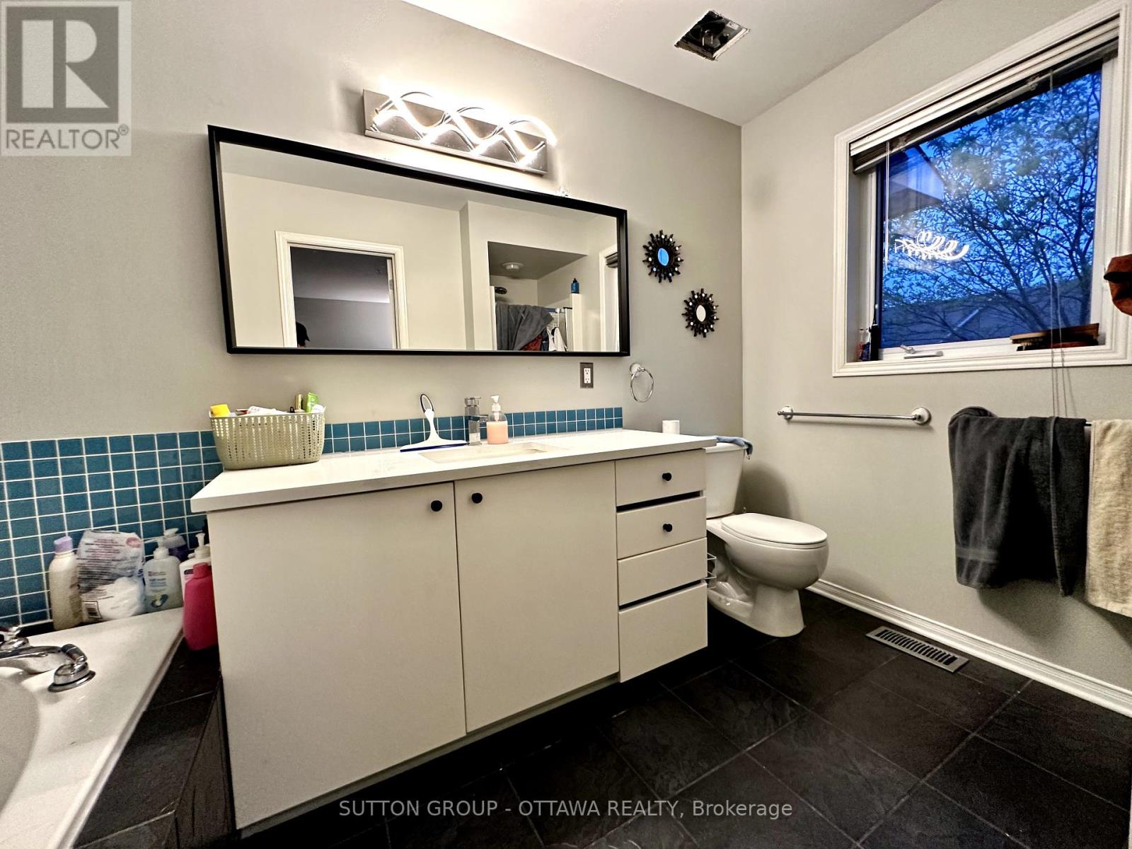 400 Citadel Crescent, Ottawa, Ontario  K2G 7E8 - Photo 19 - X12170732