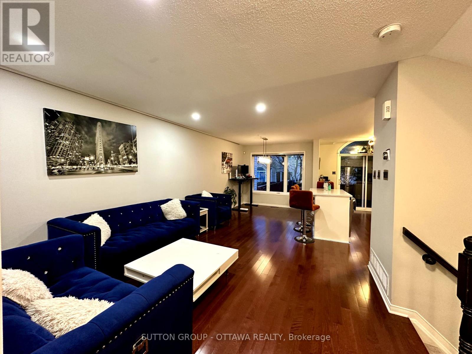 400 Citadel Crescent, Ottawa, Ontario  K2G 7E8 - Photo 6 - X12170732
