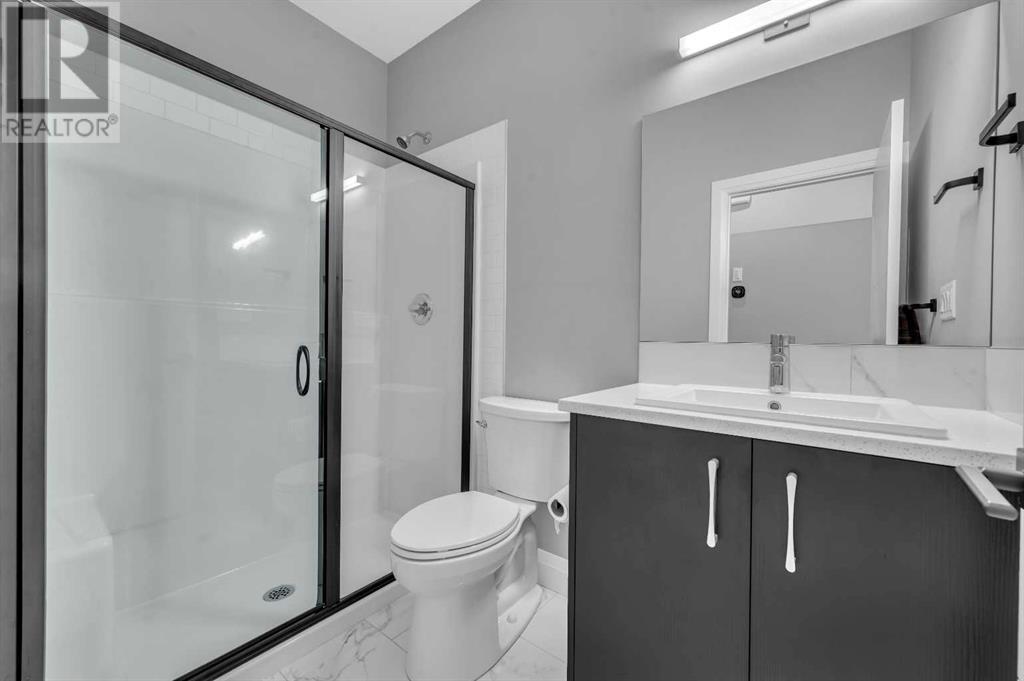 Property at 252 Walcrest View SE image 5