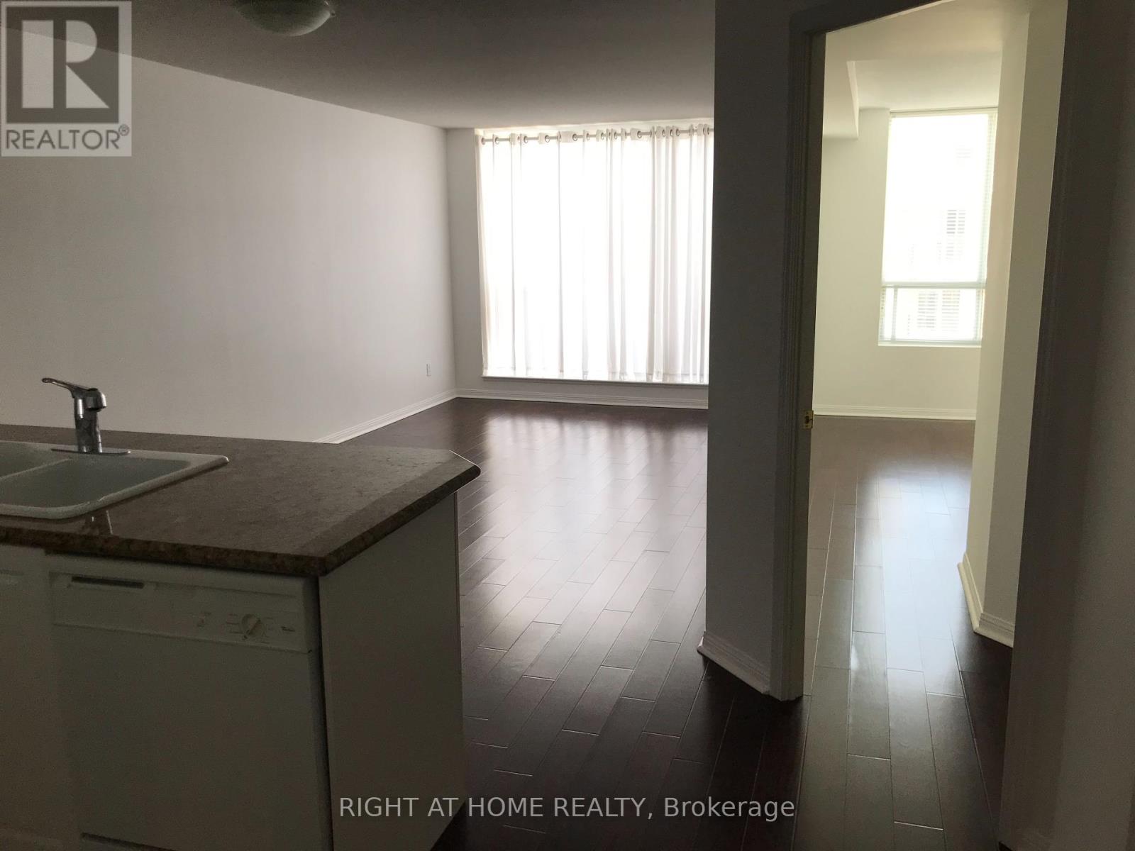 Ph1 - 3130 Yonge Street, Toronto, Ontario  M4N 2K6 - Photo 12 - C12170663