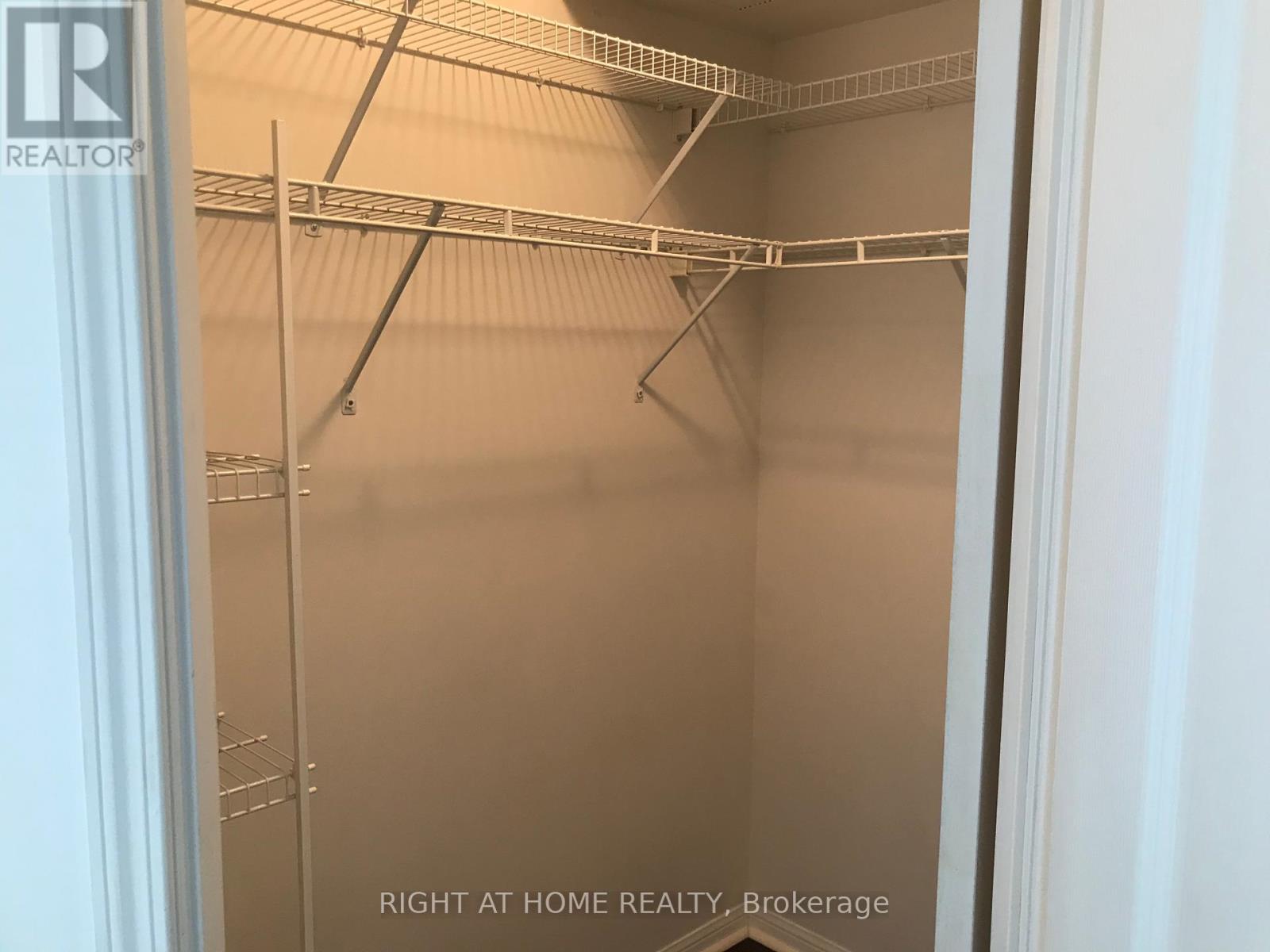 Ph1 - 3130 Yonge Street, Toronto, Ontario  M4N 2K6 - Photo 22 - C12170663
