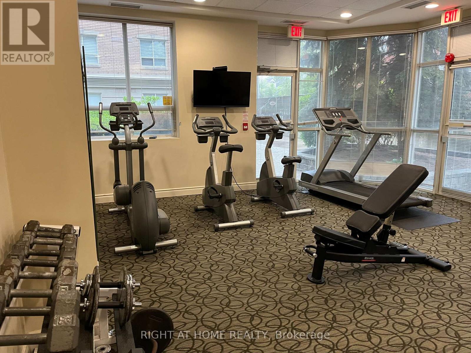 Ph1 - 3130 Yonge Street, Toronto, Ontario  M4N 2K6 - Photo 34 - C12170663