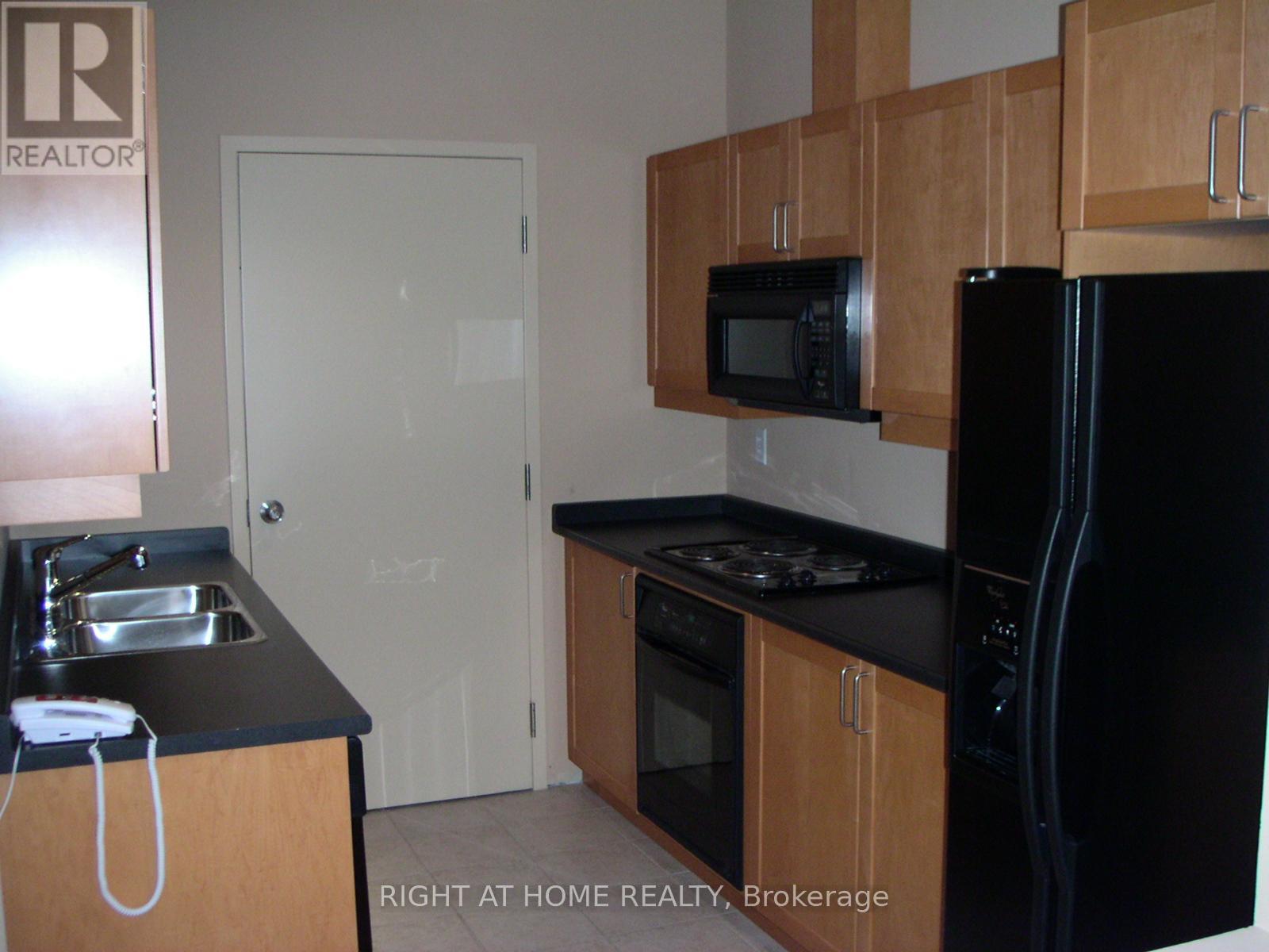 Ph1 - 3130 Yonge Street, Toronto, Ontario  M4N 2K6 - Photo 36 - C12170663