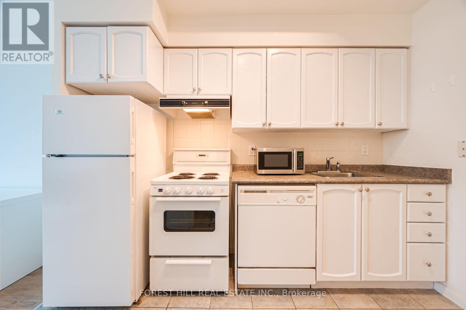 2107 - 219 Fort York Boulevard, Toronto (Niagara), Ontario  M5V 1B1 - Photo 3 - C12170669