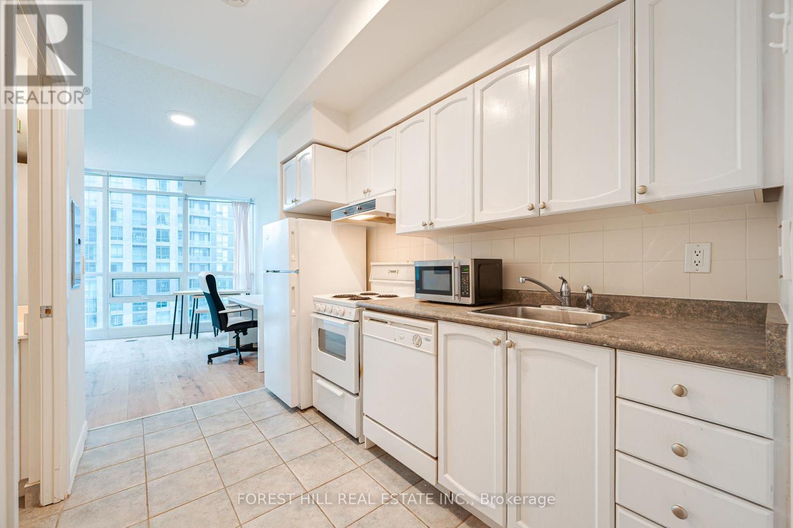 2107 - 219 Fort York Boulevard, Toronto (Niagara), Ontario  M5V 1B1 - Photo 5 - C12170669