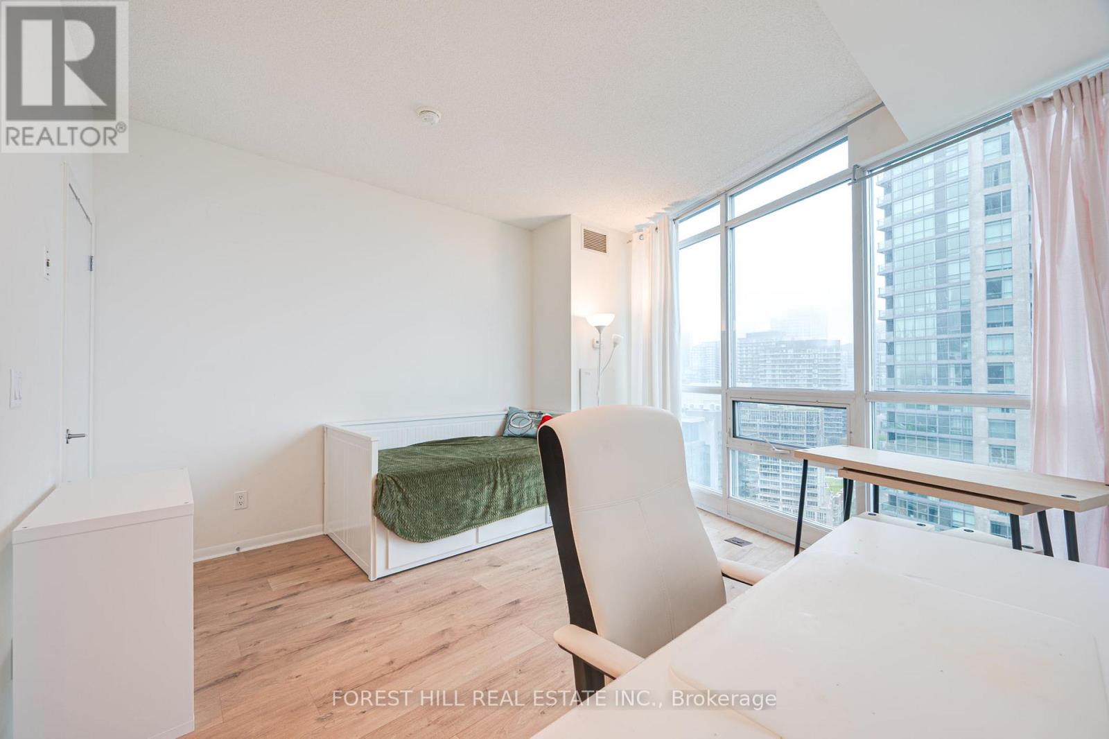2107 - 219 Fort York Boulevard, Toronto (Niagara), Ontario  M5V 1B1 - Photo 8 - C12170669