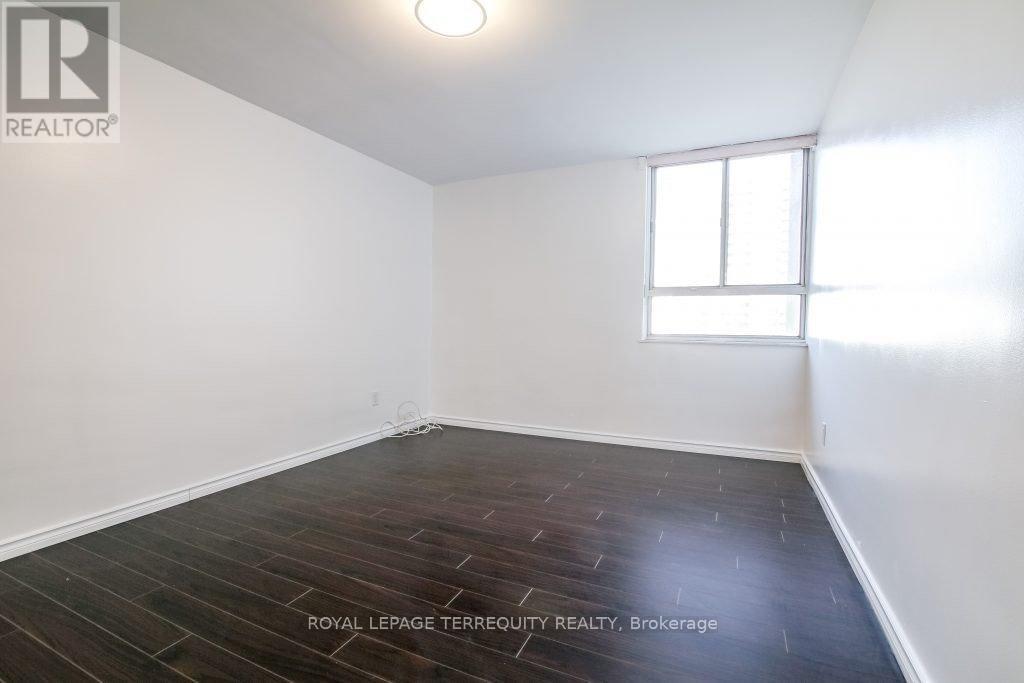 1512 - 5 Massey Square, Toronto (Crescent Town), Ontario  M4C 5L6 - Photo 24 - E12170704
