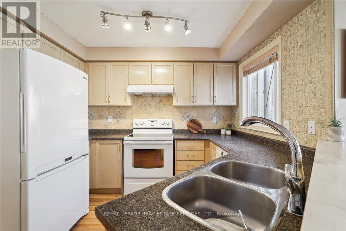 86 Nahanni Drive, Richmond Hill (Langstaff), Ontario  L4B 4L4 - Photo 12 - N12170712
