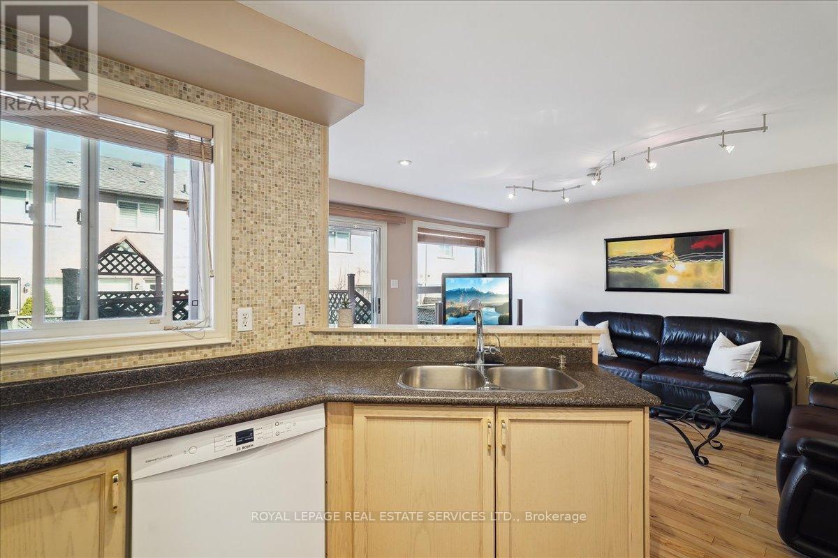 86 Nahanni Drive, Richmond Hill (Langstaff), Ontario  L4B 4L4 - Photo 13 - N12170712
