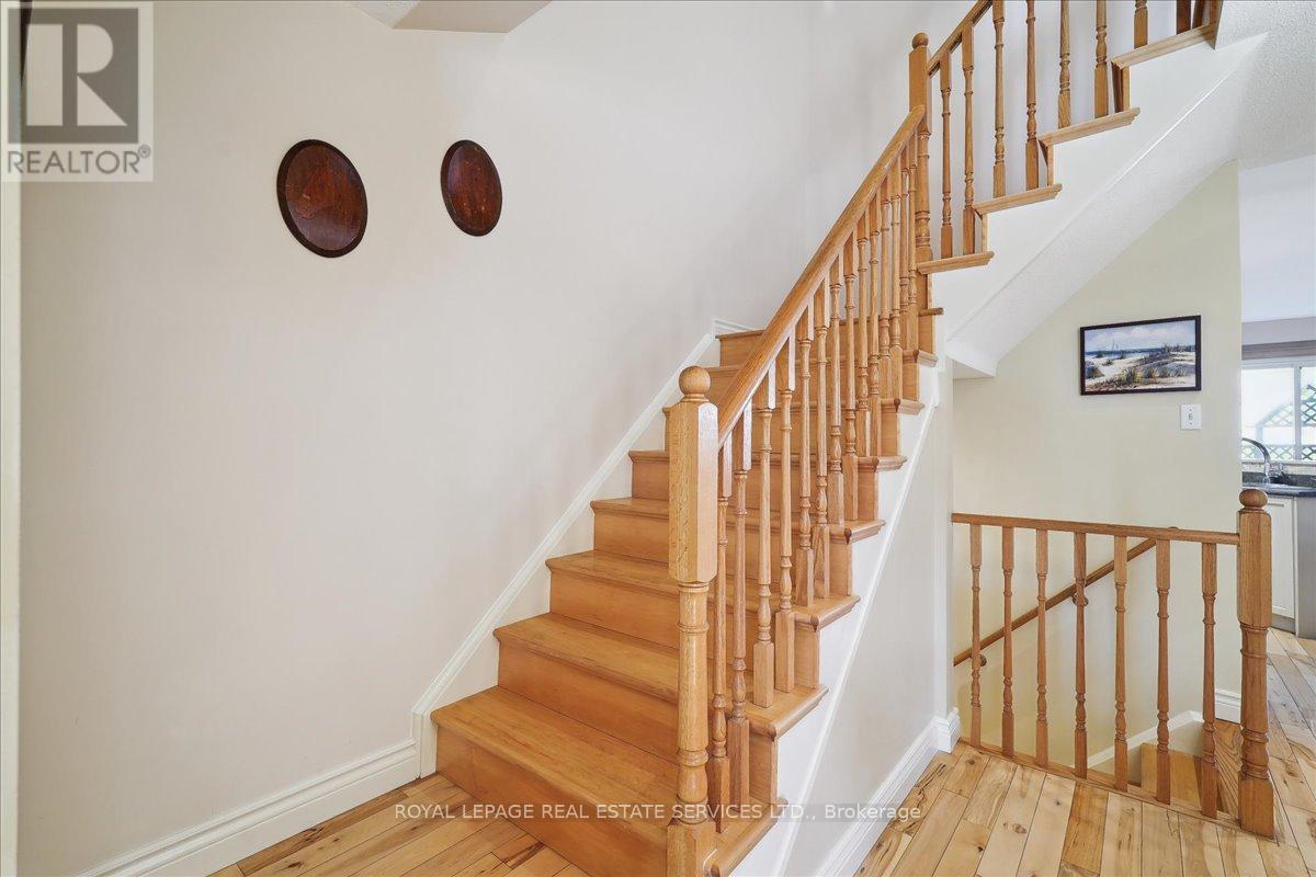86 Nahanni Drive, Richmond Hill (Langstaff), Ontario  L4B 4L4 - Photo 18 - N12170712