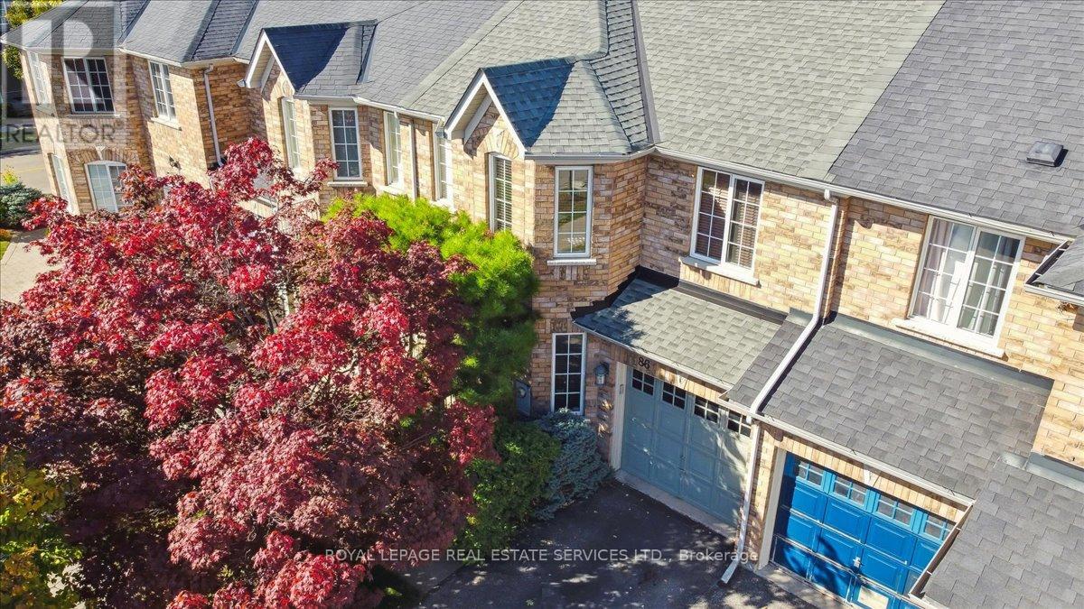 86 Nahanni Drive, Richmond Hill (Langstaff), Ontario  L4B 4L4 - Photo 40 - N12170712