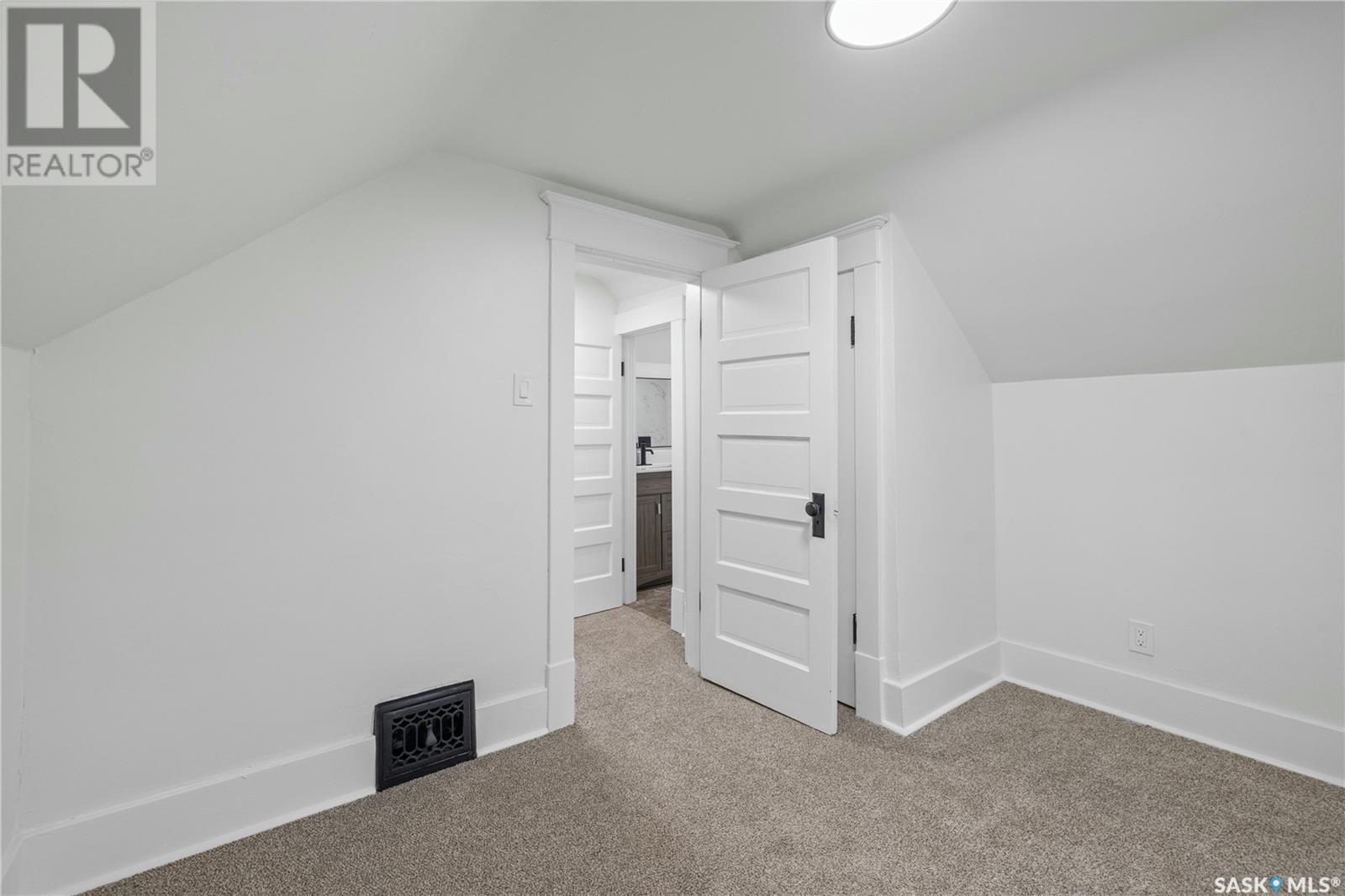 2031 Wallace Street, Regina, Saskatchewan  S4N 4A3 - Photo 15 - SK007018