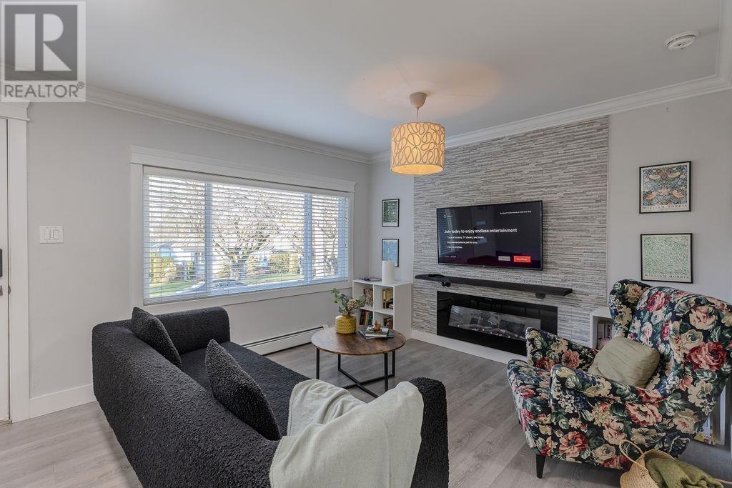 Property at 246 OSBORNE AVENUE image 4
