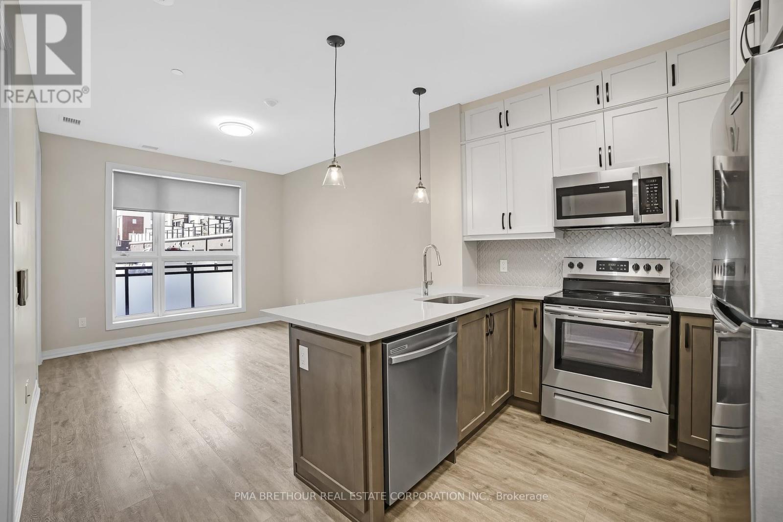 101 - 50 Kaitting Trail, Oakville, Ontario  L6M 5N3 - Photo 12 - W12170687