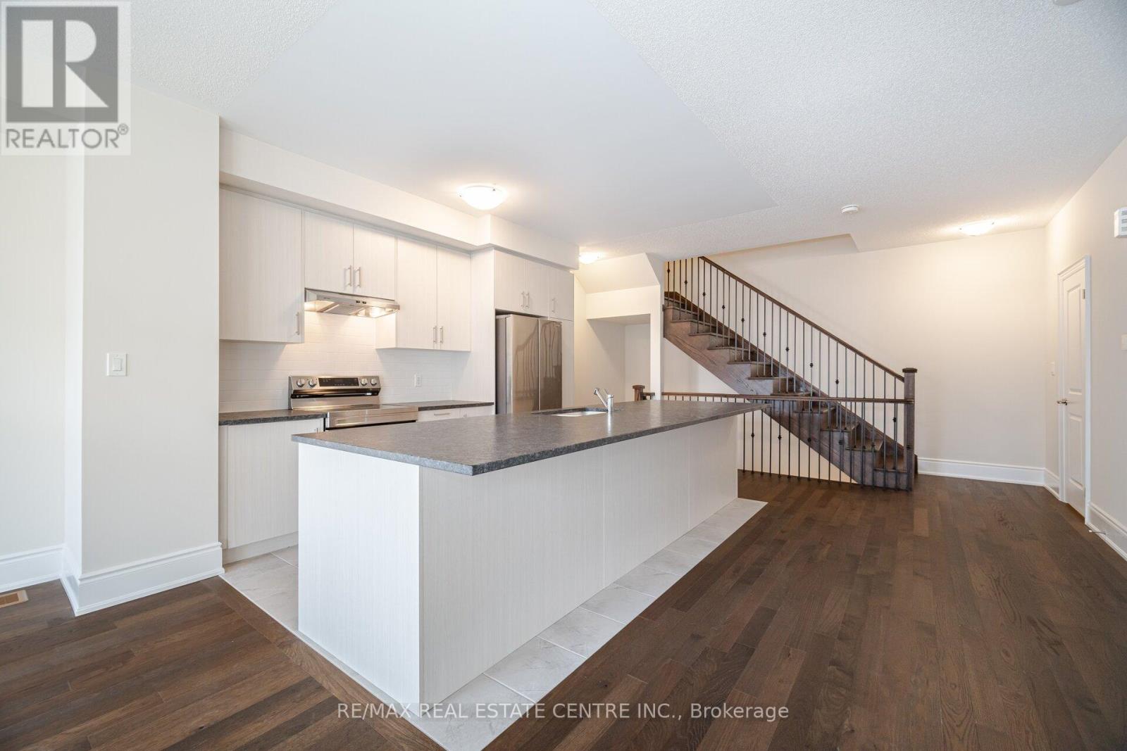 1307 Anthonia Trail, Oakville, Ontario  L6H 7Z2 - Photo 12 - W12170690