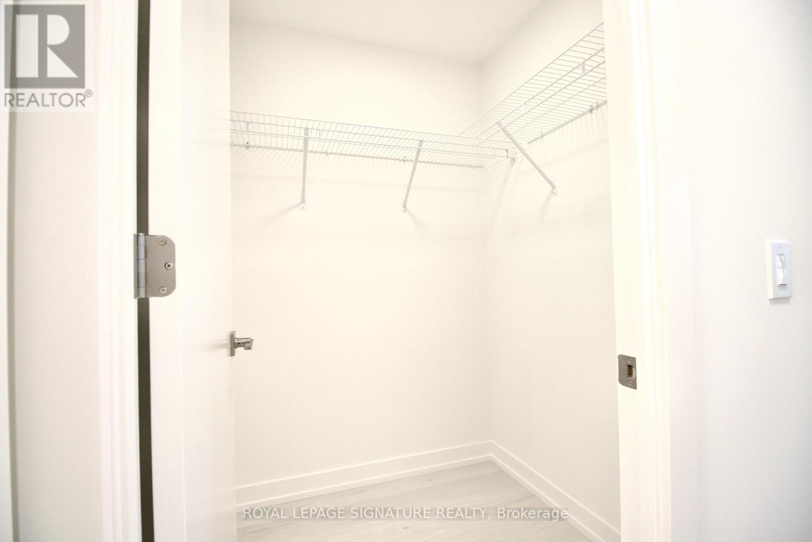 201 - 2501 Saw Whet Boulevard, Oakville (Ga Glen Abbey), Ontario  L6M 5N2 - Photo 23 - W12170727