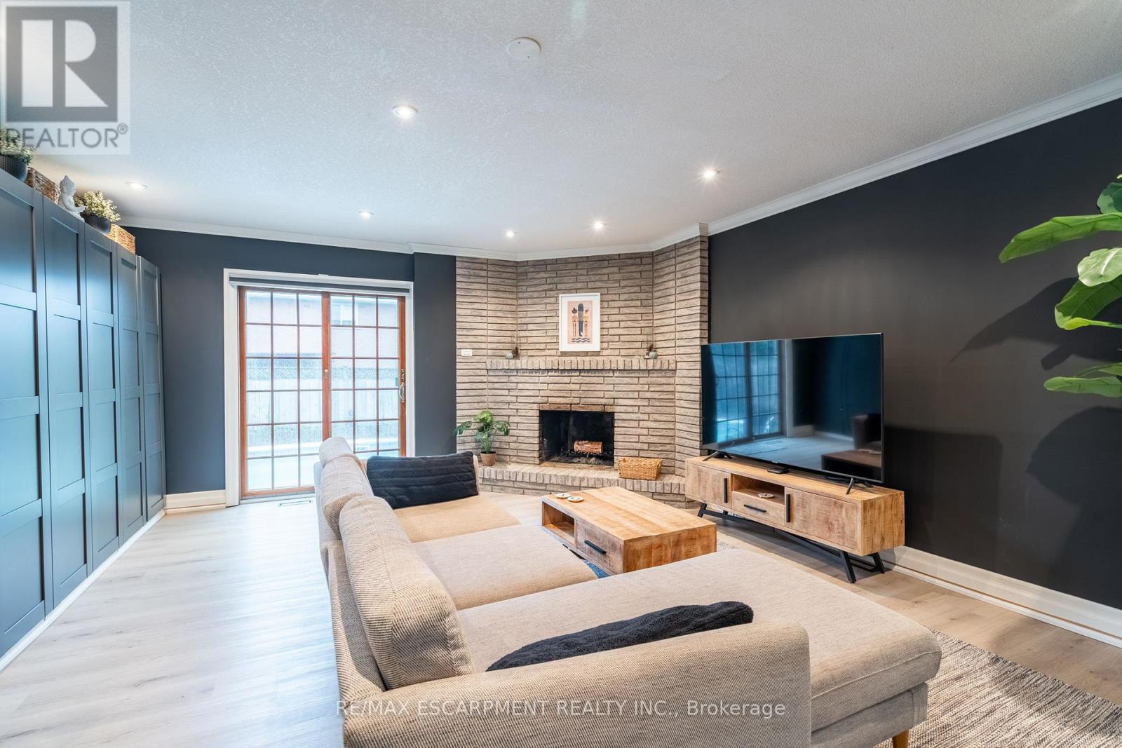 14 Vista Court, Hamilton, Ontario  L9B 1X2 - Photo 33 - X12170679