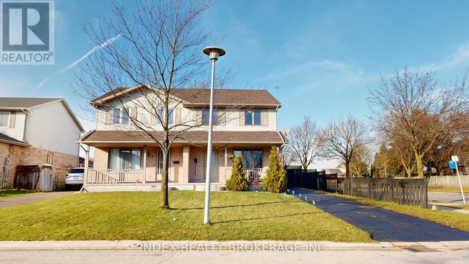 2 MCMANUS PLACE, London East, Ontario