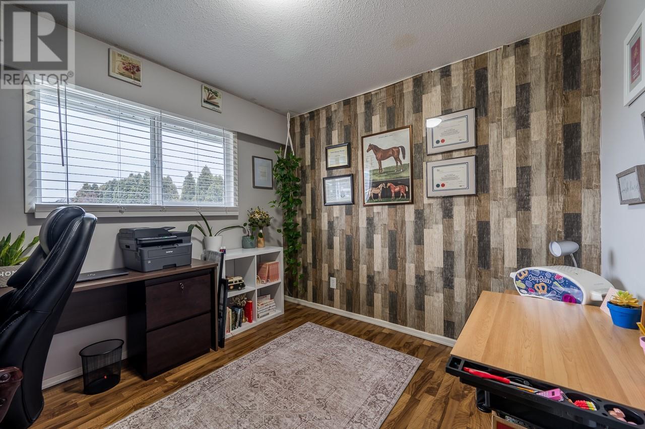 1945 CURLEW Road, Kamloops, BC V2C4H6