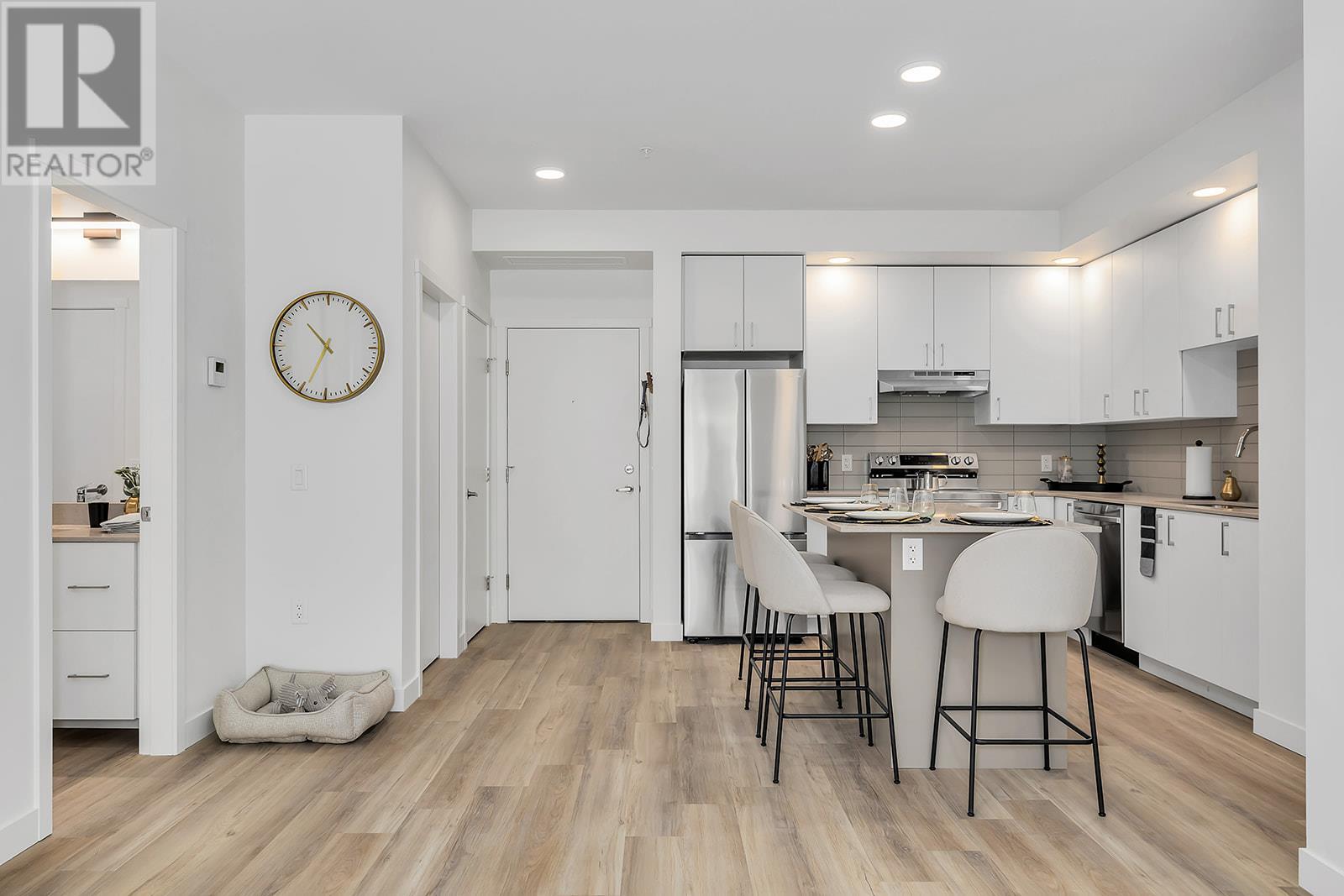 Property at 1057 Frost Road Unit# 305 image 4