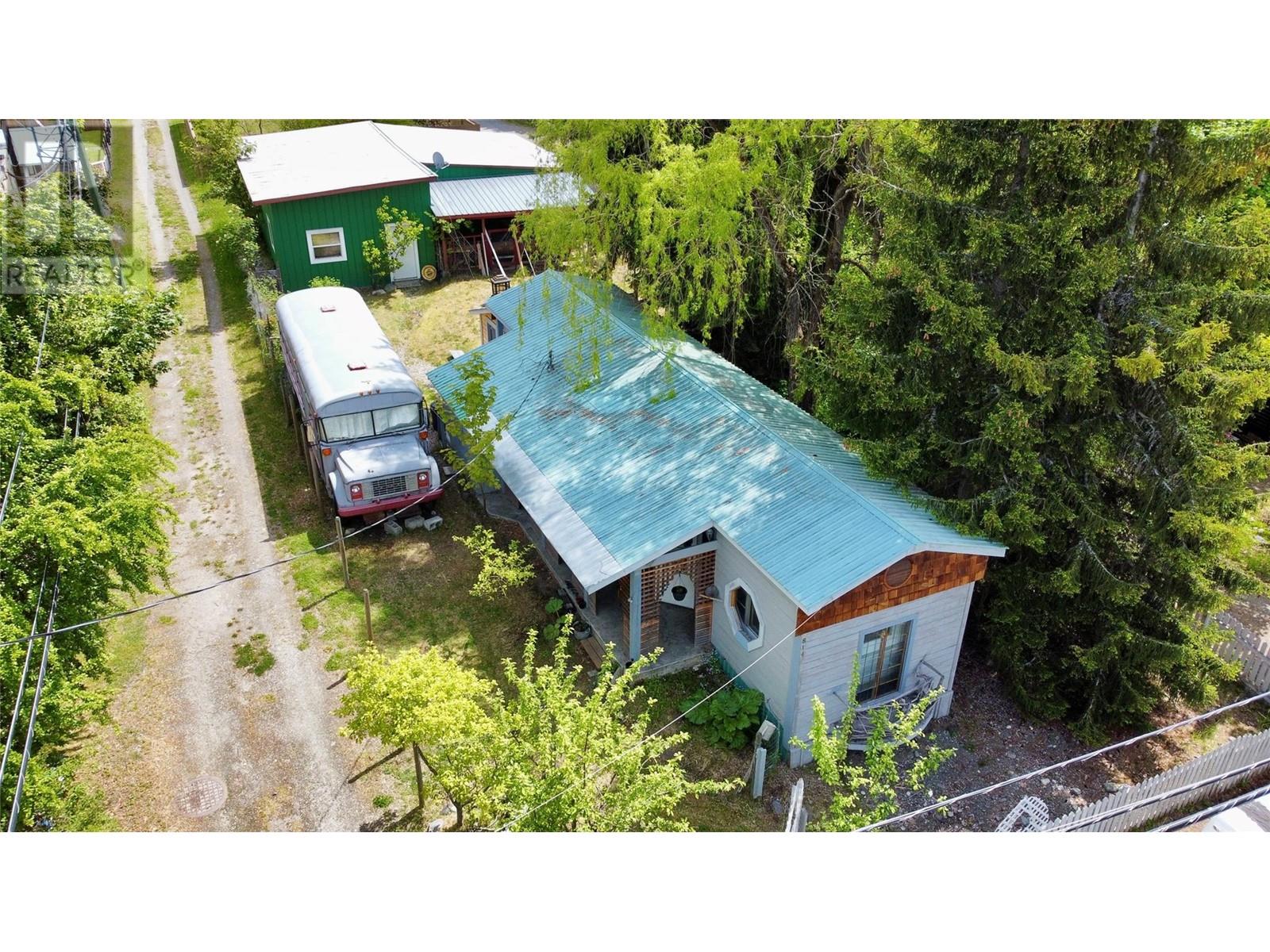 814 Josephine Street, New Denver, BC V0G1S0