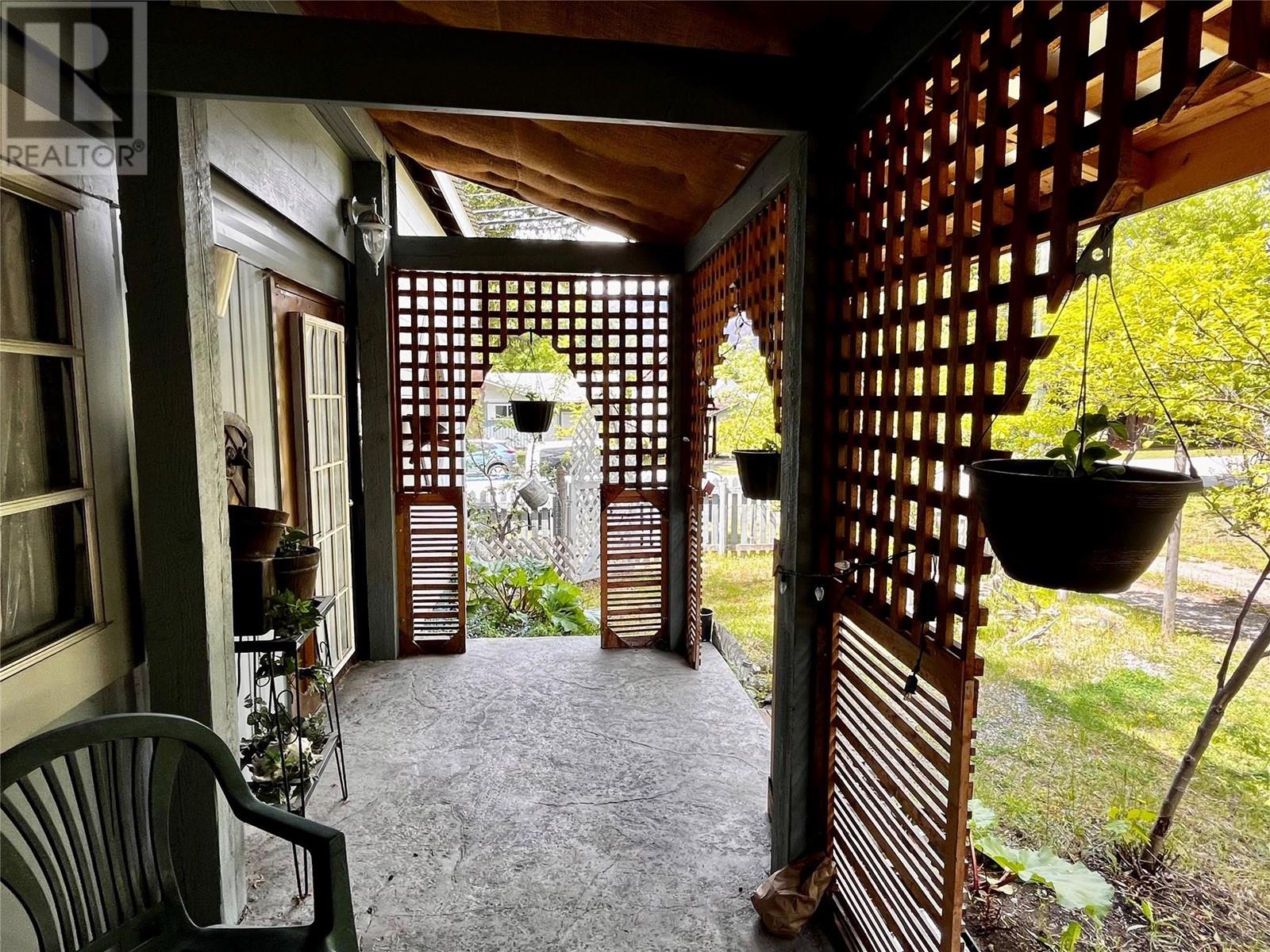 814 Josephine Street, New Denver, BC V0G1S0
