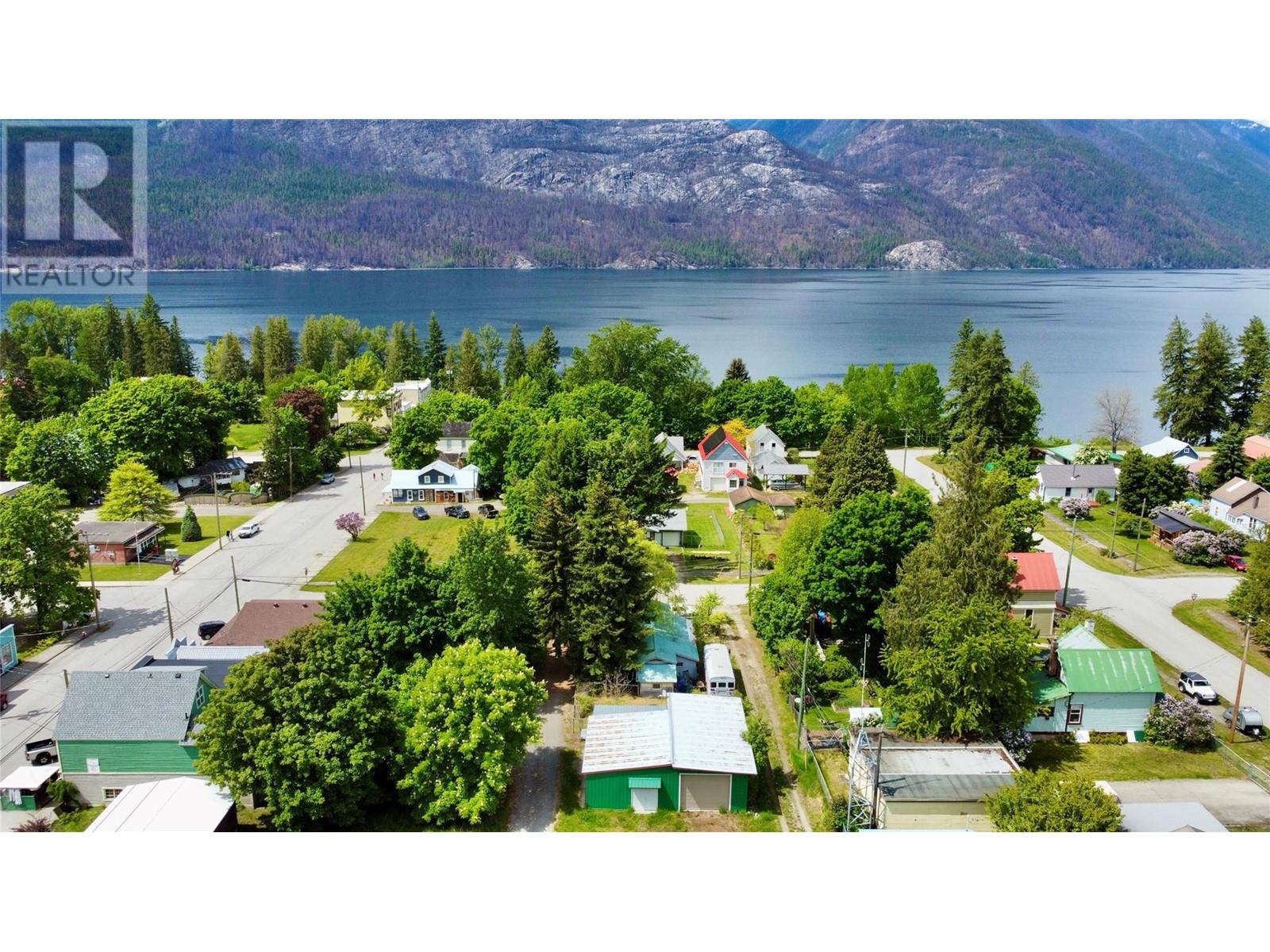 814 Josephine Street, New Denver, BC V0G1S0