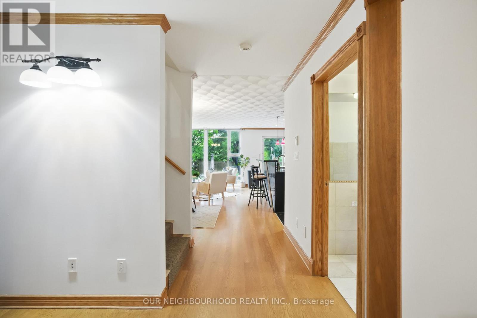6 Enfield Avenue, Toronto, Ontario  M8W 1T7 - Photo 8 - W12170751