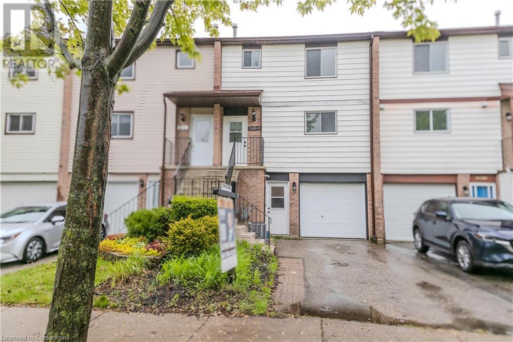 249 CAMELOT Court Unit# 3, Waterloo, Ontario